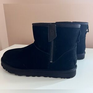 UGG Black Winter Boots with Zipper